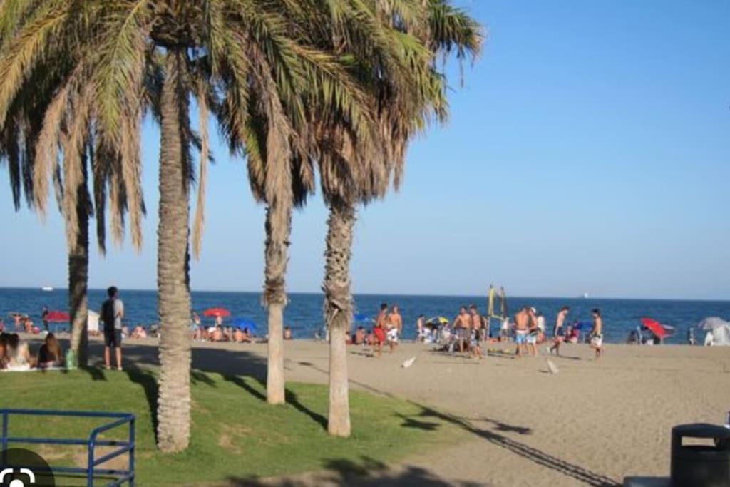 Playa Huelin Beach มาลากา ภายนอก รูปภาพ